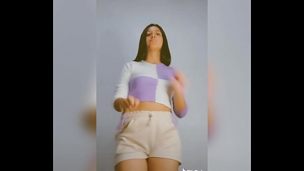 Rich Colombian girls of your cough Thumbnail