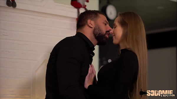 Kinuski, une blonde coquine qui se fait baiser par tous les trous