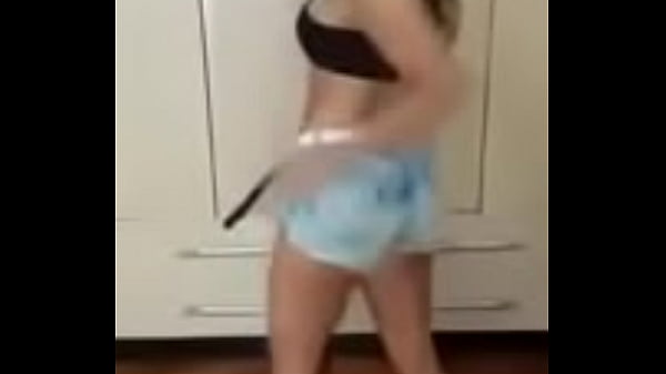 Girl dancing Thumbnail