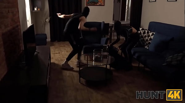 HUNT4K. For cash smart man gets access to pussy of thiefs hot girlfriend