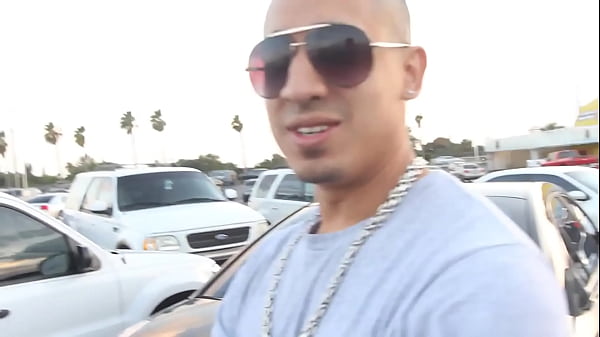 Lost girls FINDS THICK COCK