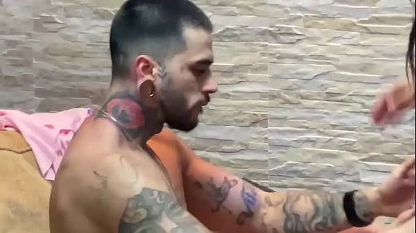 CHUPEI O PAU DO MEU NAMORADO QUE SÓ QUERIA JOGAR VIDEOGAME - AMANDA BORGES E MATHEUS CASTRO