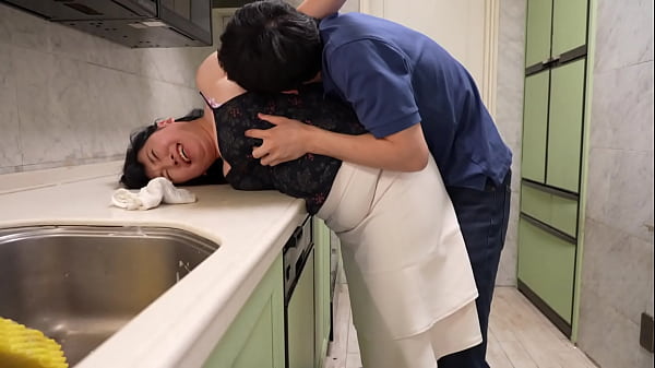 妻の親友～気持ち良い恵体を揉んで埋もれてハメまくった欲情ドストライク性交～　芦川夕子