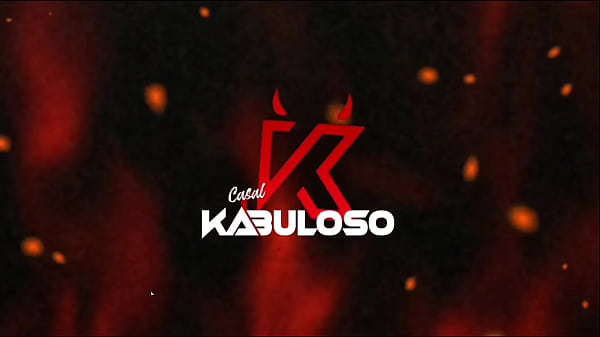 Fodendo a gostosa no sofá da sala