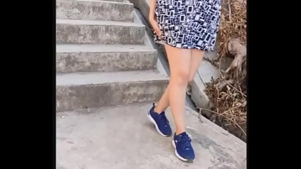 Le doy la cogida de su vida a morrita y la dejo feliz follada intensa – Rica latina caliente ansiosa de sexo rico duro e intenso algo ocurre inesperado y asi termino todo en su ano