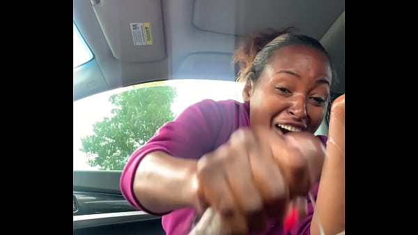 Quick handjob in car