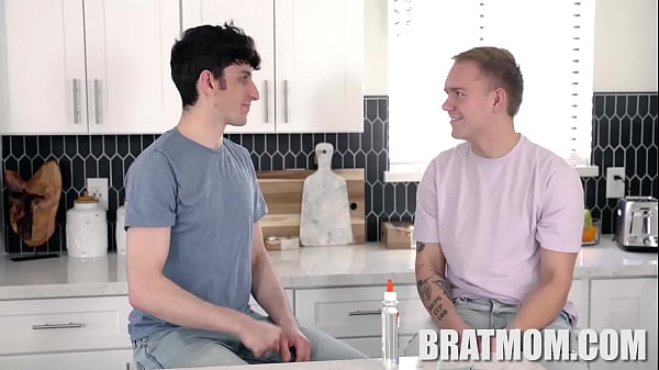 Cassie Del Isla, Crystal Clark Solves Stepsons Hands Glued on Dick Joshua Lewis and Nick Strokes