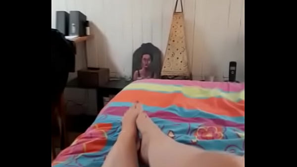 The dance of the little feet Thumbnail