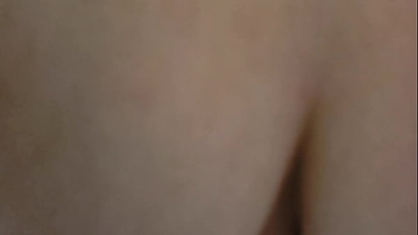 PAWG de 20 anos de espessura recebe seu primeiro teste de elenco facial em pornografia