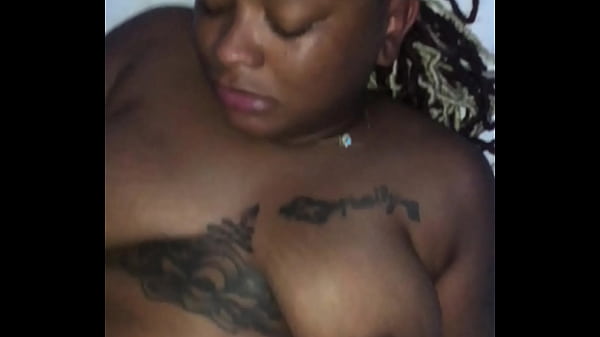 Ela me implorou para gozar na buceta dela