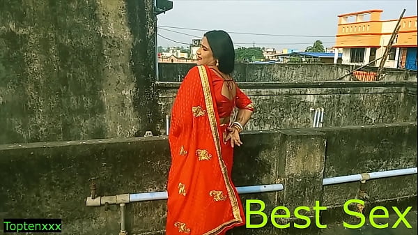 Indian sexy bhabhi getting hot for sex but who will fuck her? watch till the end