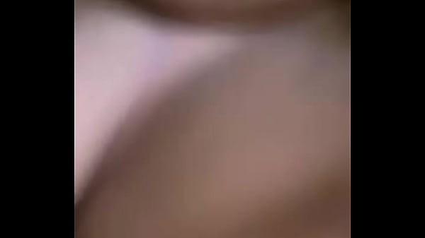 Se sienta en mi pene y le hago doloroso anal parte 2