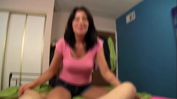 Give it to your girlfriends hot Step-Mom