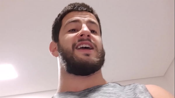 Real men have foreskin – worship an alpha male’s uncut cock