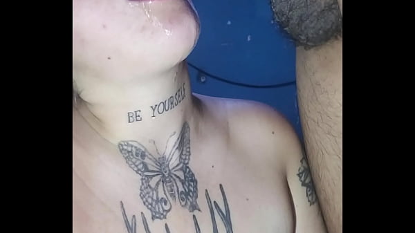 Le gusta por la boca y colita