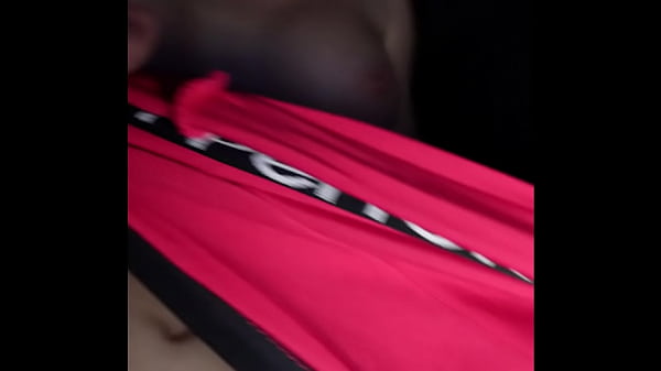 Fit MILF gets fucked in car after gym