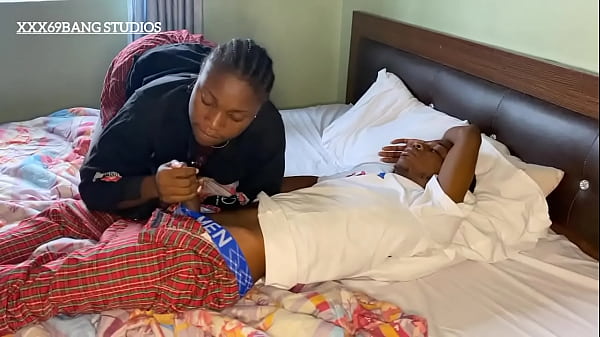 Woke him up to drill my tight cunt before afternoon class (full video available on XvideosRED)
