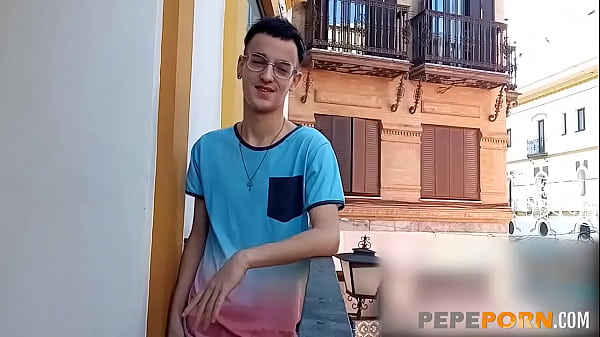 Jennifer's HEAD-SIZED-BOOBS crush an amateur rookie. He's in heaven!