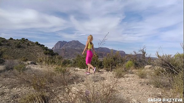 Risky OUTDOOR masturbation and squirt. Perfect ass in pink spandex leggings. Sports girl Sasha Bikeyeva