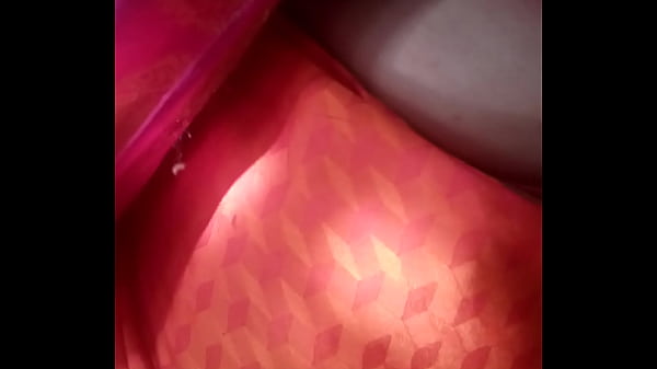 Aunty Hip in Saree ️ Thumbnail