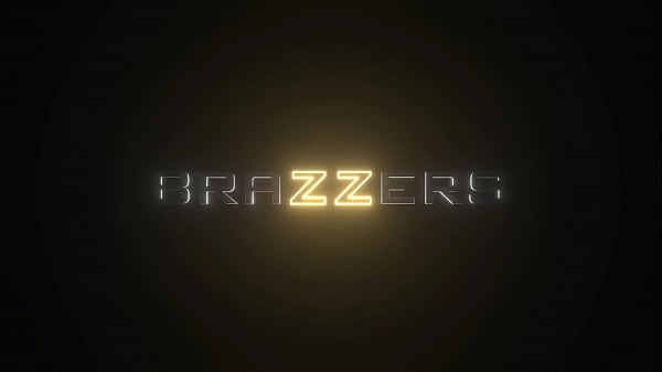 Big Boobed Blondesa Threesome - Kayley Gunner, Jenna Starr / Brazzers  / stream full from www.zzfull.com/romp