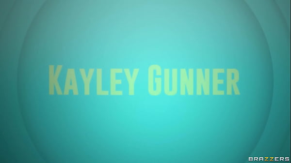 Big Boobed Blondesa Threesome - Kayley Gunner, Jenna Starr / Brazzers  / stream full from www.zzfull.com/romp