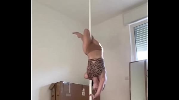 Pole dancing Thumbnail