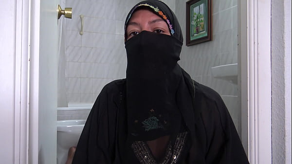 A Muslim girl has extreme kinky sex with perverted French man