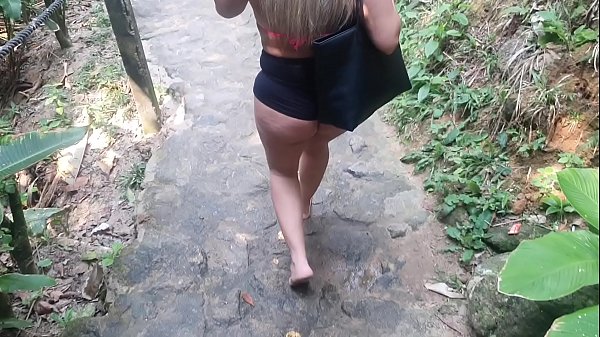 O poder que a moto tem sobre as mulheres.  Comprei uma moto agora sou o rey da mulherada (Ines ventura - Fada Mel - El Toro De Oro).