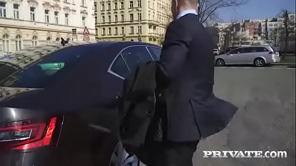 Chloe Lamour, Curvaceous Beauty Knows How to Please Thumbnail