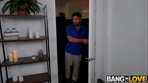 Dads Love Porn: Vince’s First Time with Luna Luxe