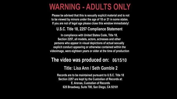 Curvy Boss Gives Steamy Blowjob and Offers a Wet Cunt to Smash