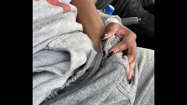 Young Slut Finger Fucked In Car