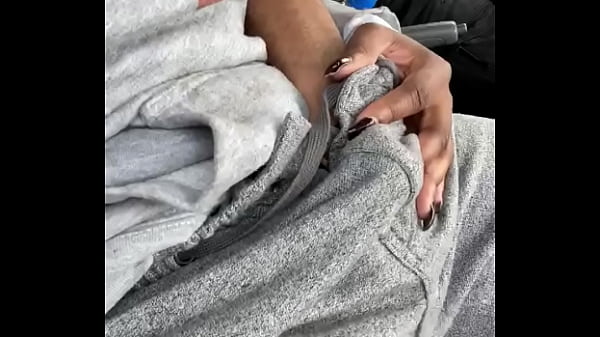 Young Slut Finger Fucked In Car
