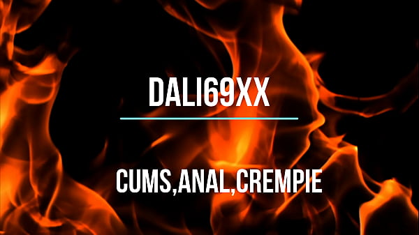 Me ahoga con sus grandes tetas.