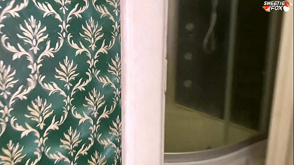 Guy Unexpectedly Went to the Toilet to StepSister and Received Deep Blowjob