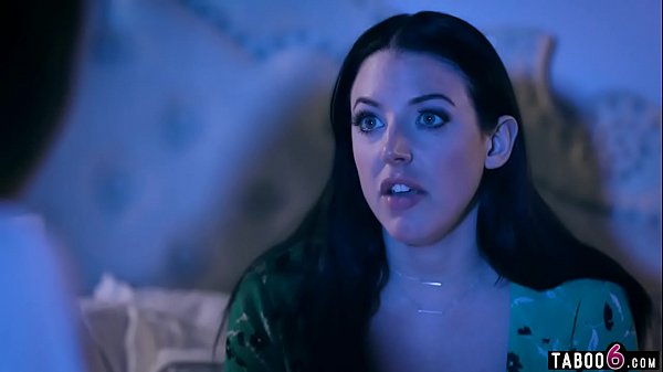 Lesbian cheating with her curvy friend while husband is gone