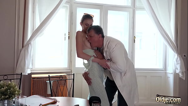 Skinny patient has sex with doctor during exam