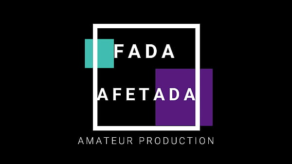 Novinha 18 putinha gozou na rola no gloryhole e depois gozaram dentro dela