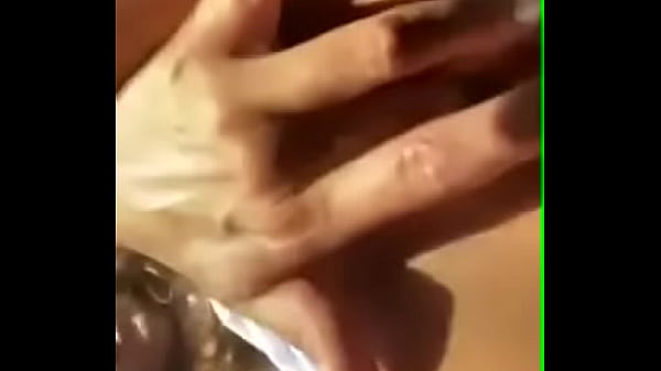 Se masturba en público mientras viaja