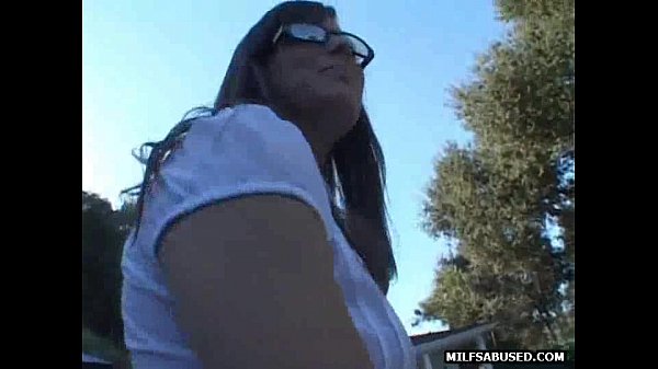 MILF in Strumpjes: Zoen & Fuckt 5