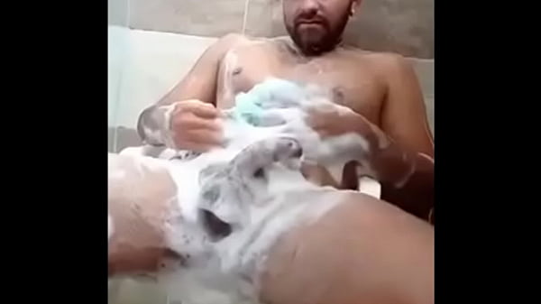 Hey !!! NEW here, anybody is here ?