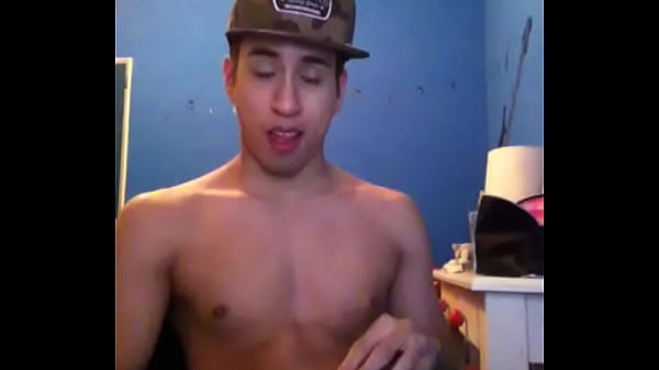 Sexy twink playing Thumbnail