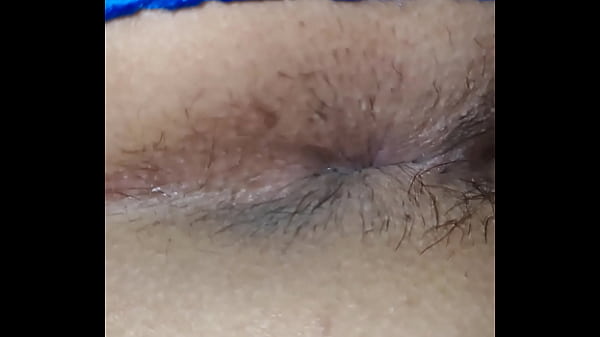 Mostrando meu rabo rico