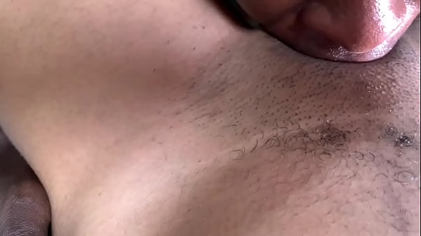 This is a homemade video of pussy sucking she love this