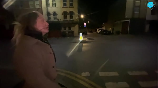 Street Girl flashing