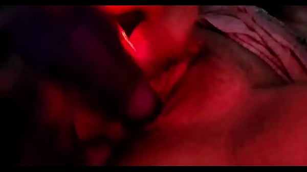 milf masturbates with 3 toys