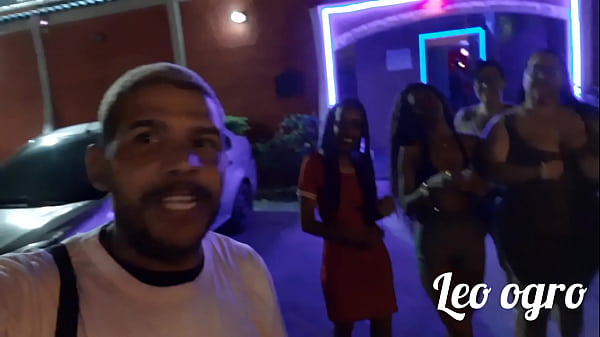 A primeira DPV de Bárbara Lioness com Leo Ogro e Scooby