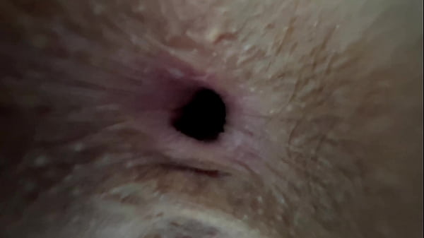 Se eu permanecer casto, isso não significa que você filmará meus peidos em close e cheirará tudo dentro da minha bunda