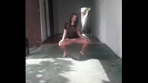 Novinha Bailando Funk Y Mostrando Su Coño XXX Video